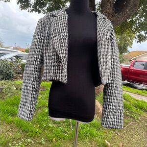 Sans Souci Black and White Houndstooth Blazer